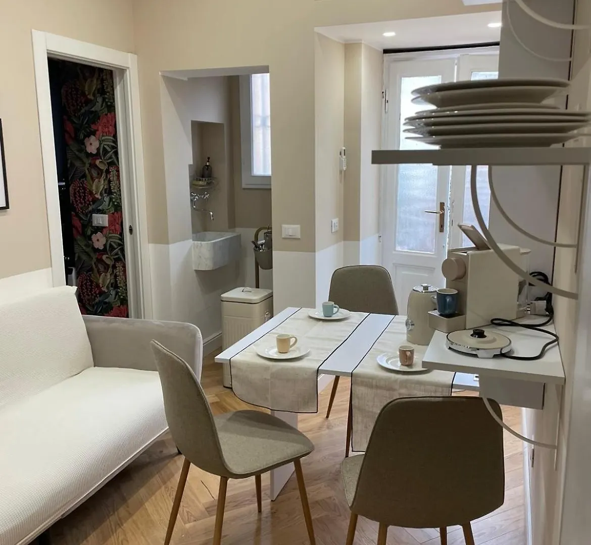 Un Piccolo Rifugio D'Elite Apartment Bergamo 0*,  Italy